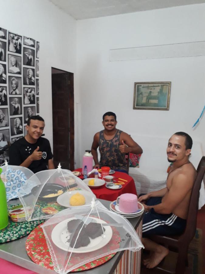 Perto Do Aeroporto De Salvador - Dona Pitanga Hostel Lauro de Freitas Ngoại thất bức ảnh